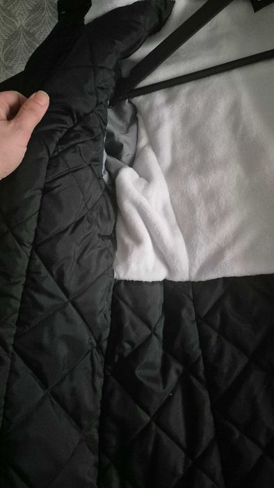 Дамско непромокаемо яке за преходи