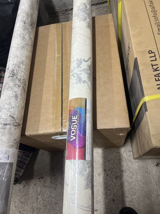 Продам обои на стену