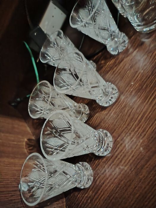 Хрустальные рюмки