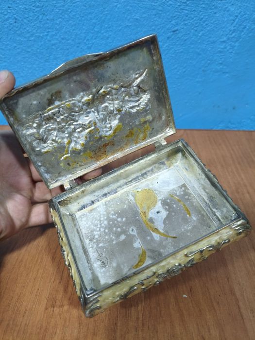 Винтажная шкатулка