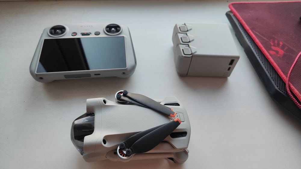 Квадрокоптер Dji mini 3 Pro Combo