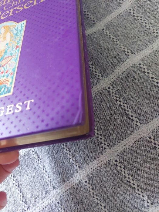 Приказки от Ханс Кристиан Андерсен и книги за Зайчето Питър