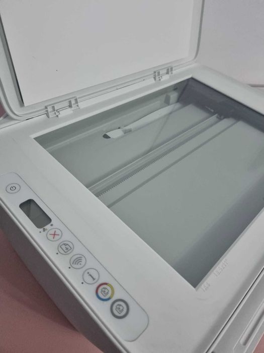 HP DeskJet 2700e