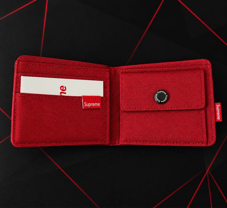 Supreme портфейл