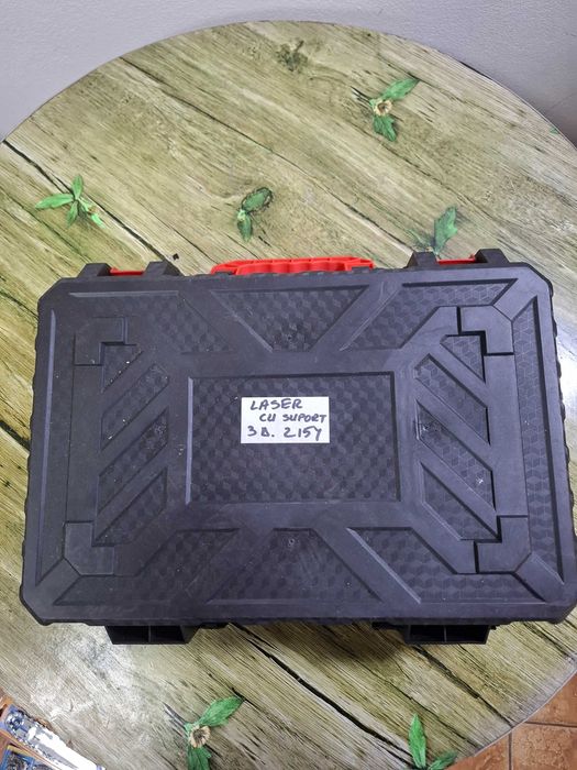 Nivelă Laser 3D Profesională–12 Linii Verzi, Autonivelare și Trepied