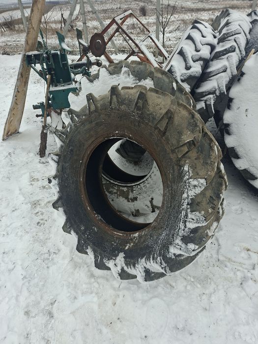 Cauciucuri tractor 14.9 r24