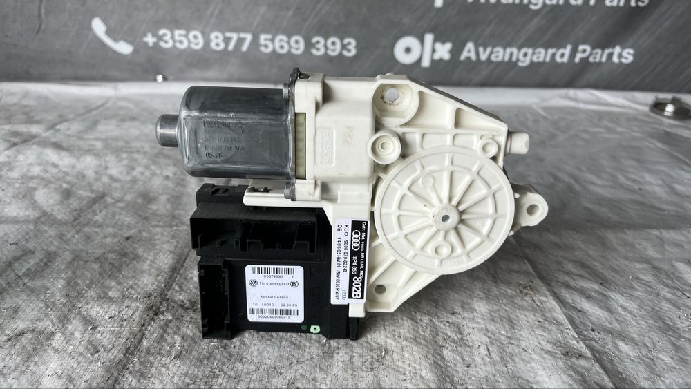 Моторче задно дясно стъкло Audi A3 8P