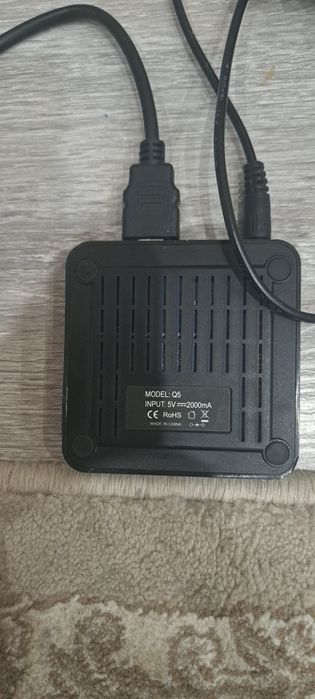 Smart tv box Q5 sotiladi