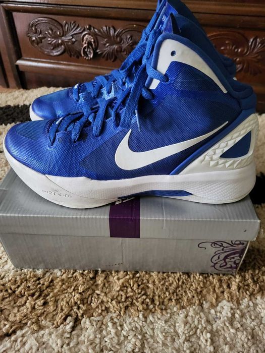 Adidasi Nike baschet nr 40 (25cm)