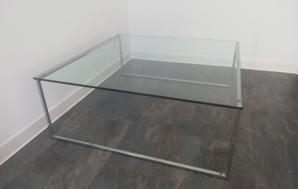 Vând masă din inox, cu blat din sticlă, 100x100 cm