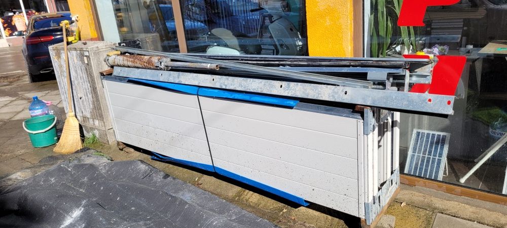 Секционна гаражна врата Хьорман