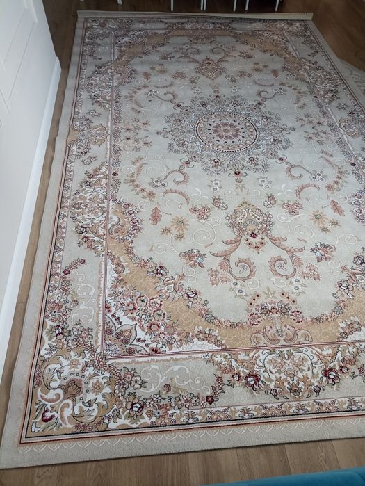 Ковёр интерьерный