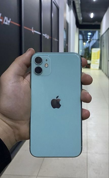 Продам iPhone 11 128 ГБ