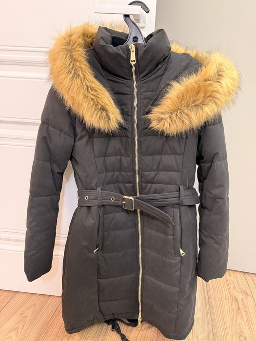 Черная паркк телпая Guess