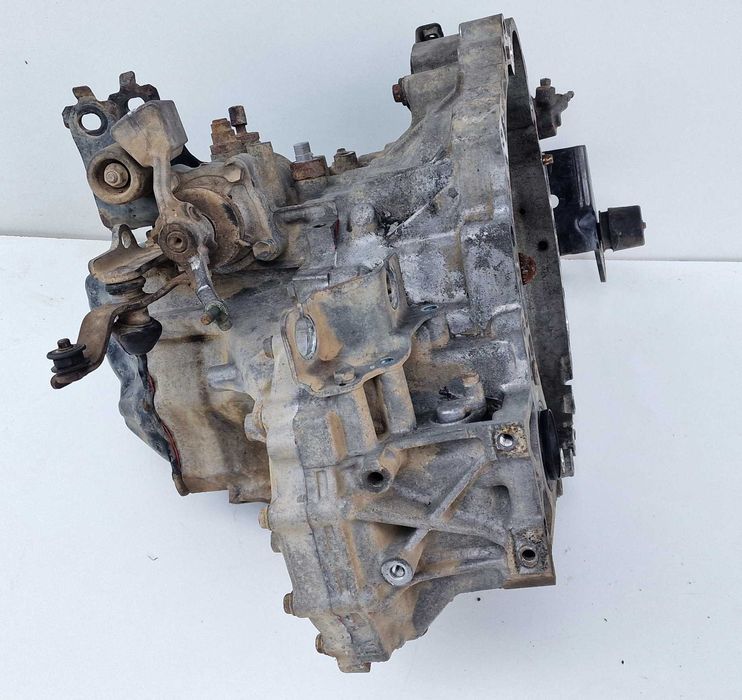 Скоростна Кутия Toyota Avensis T25 2.0 D4D Тойота Авенсис Т25 2.0 Д4Д