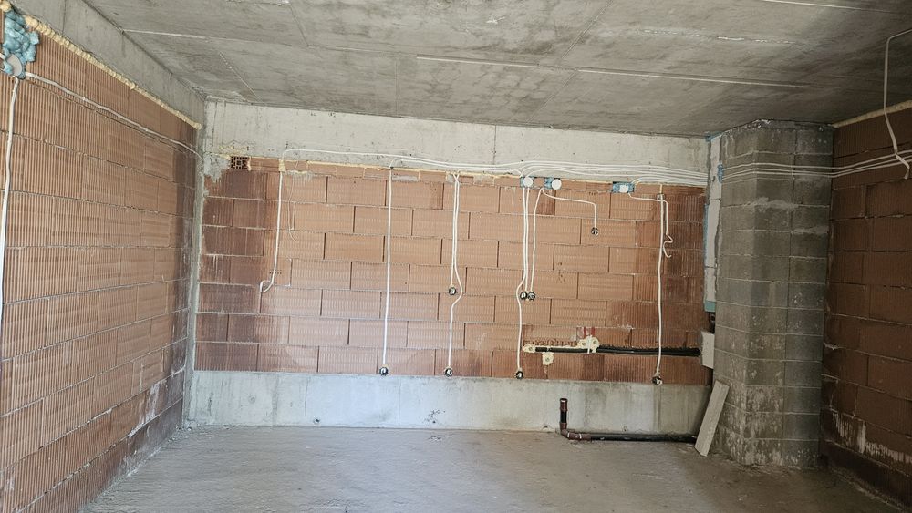 Продава се Четиристаен апартамент в София, Витоша - 113 кв.м за 2204 €/кв.м - Снимка #2