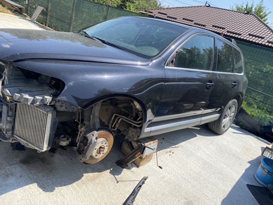 Dezmembrez vw touareg 3.0 bks 2005 automat