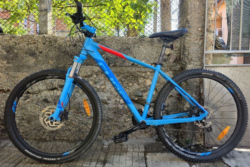 Cube Aim 27.5 Competition M размер 3х9 Deore заключваща вилка