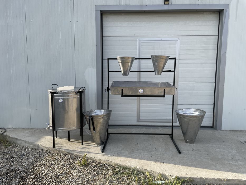 Deplumator pasari si conuri sacrificare