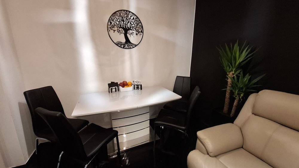 Продавам тристаен апартамент в Овча купел 2