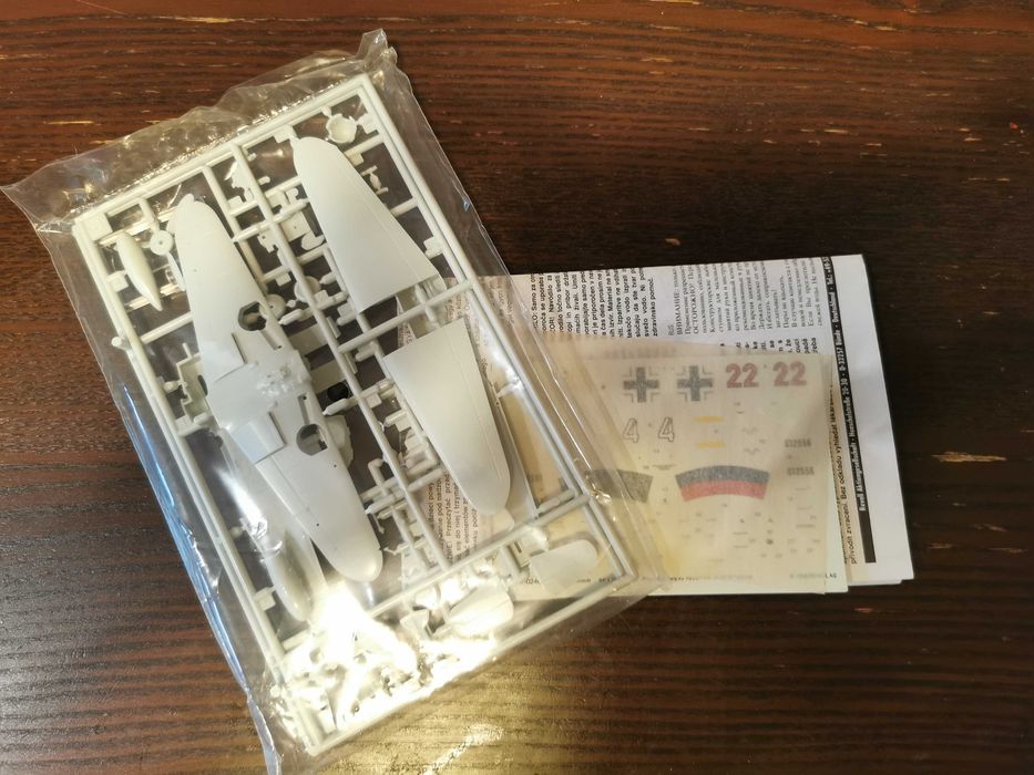 Revell Meserschmitt BF-109 G10 модел за сглобяване