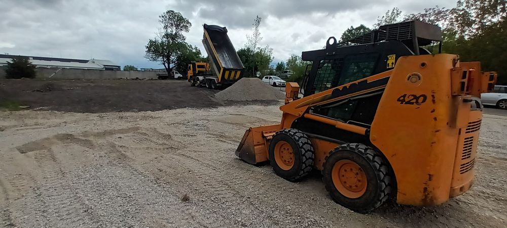 Услуги с Багер,Бобкат,Челен товарач,