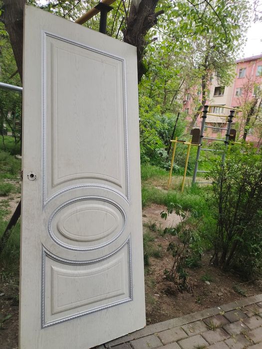 Есік сатылады тез арада