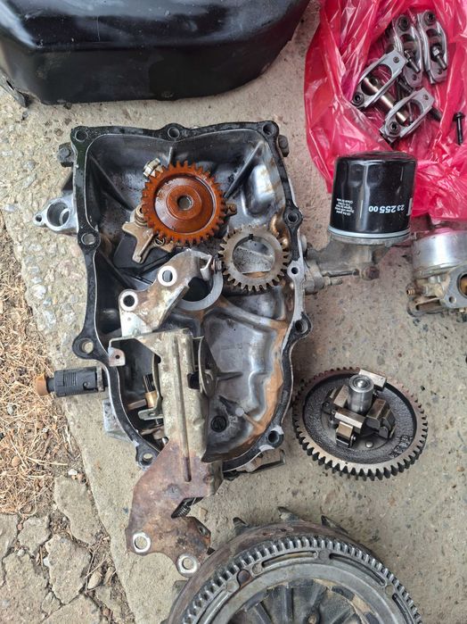 Части двигател Briggs and Stratton 16 к.с