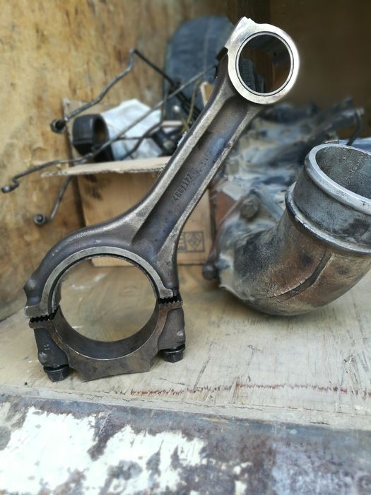 Продам шатуны на Man