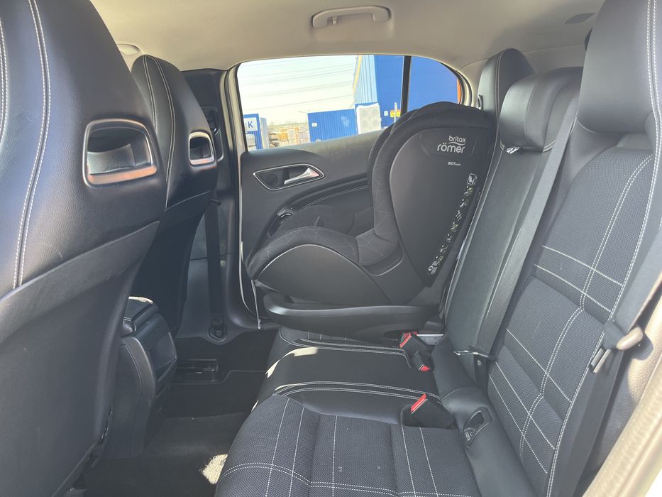 Mercedes GLA 200d 2016