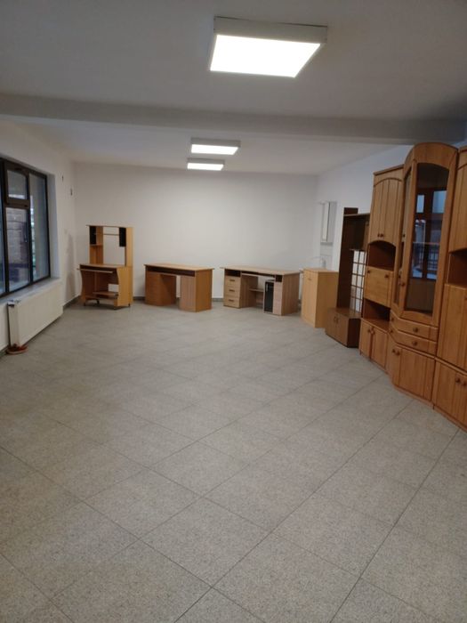 De Inchiriat Spatiu Comercial /  Magazin