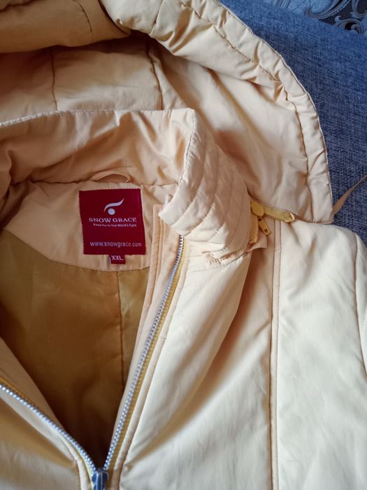 Продам спортивную куртку