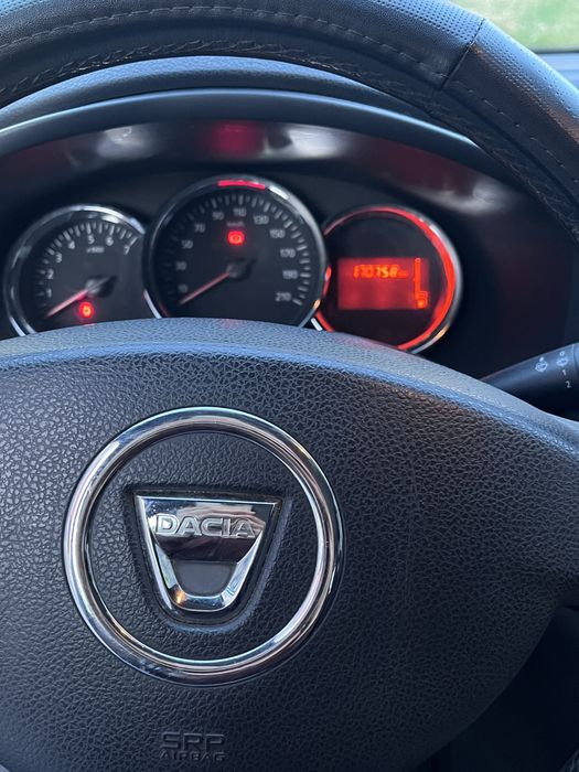 Dacia Sandero 2015