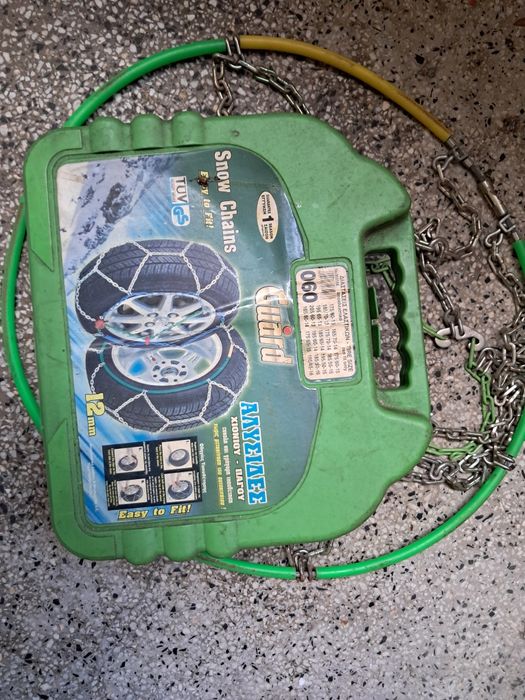 Бюджетни зимни вериги за лек автомобил