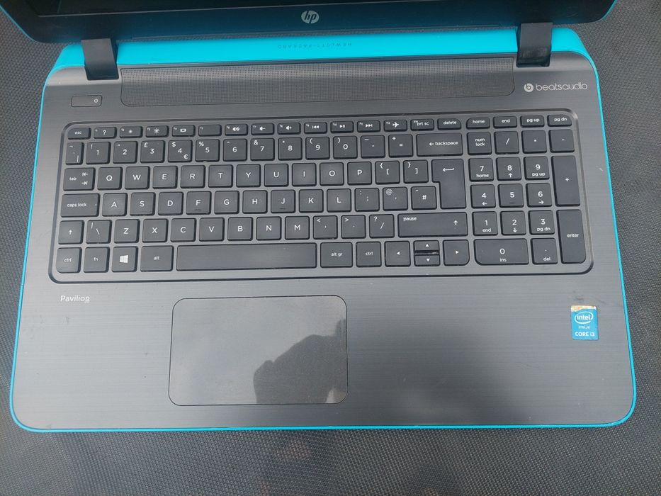 Laptop HP Pavilion i3,