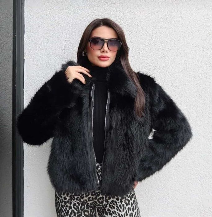 Ново дамско палто с косъм