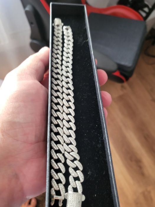 Bratara de argint cu pietre zirconia