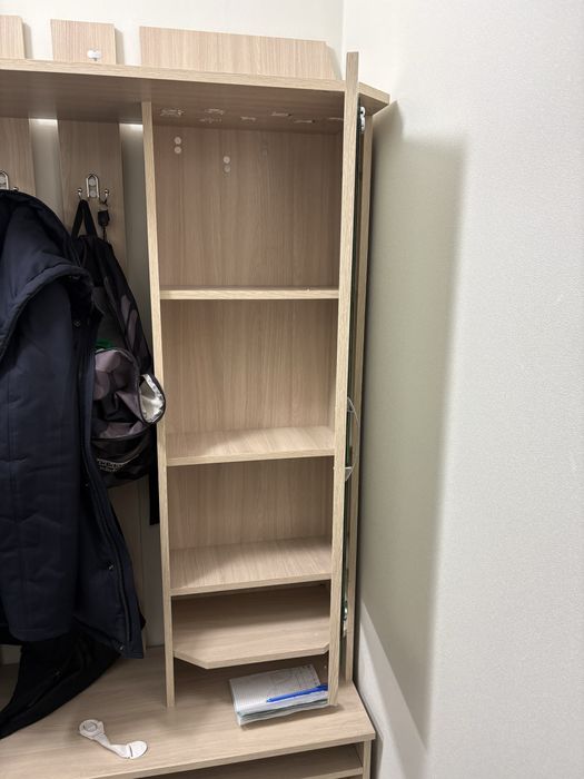 Прихожая с зеркалом