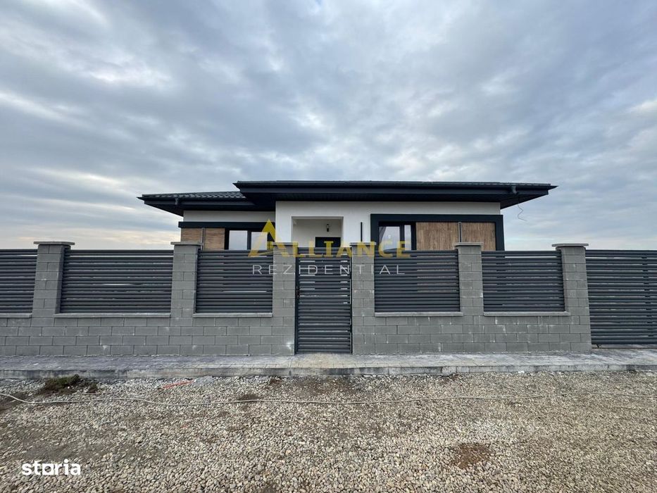 Casa individuala ~ 4 camere 2 bai ~ 375 mp teren ~ 5 minute STV