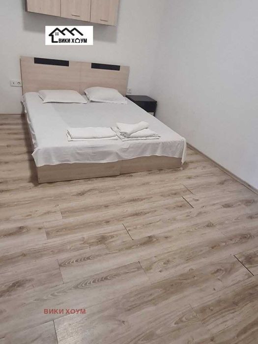 Продава се Хотел в Варна, Център - 300 кв.м за 2164 €/кв.м - Снимка #21