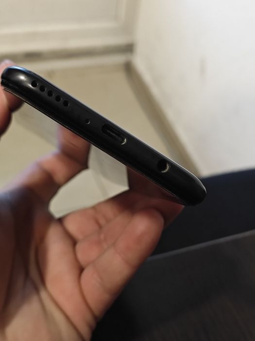 Vând Huawei P40 Lite