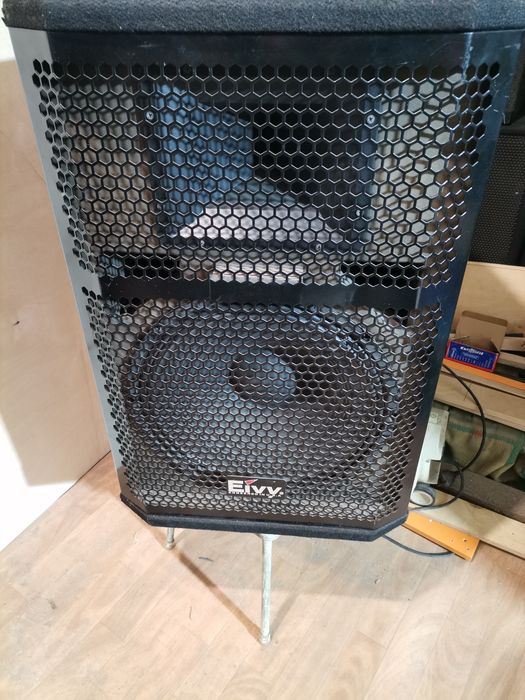 Продам колонку 15 дюймов 350 ватт