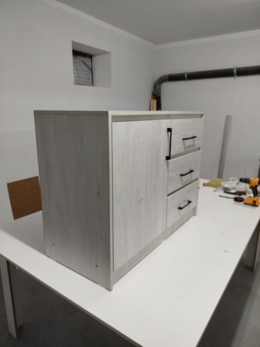 Камод с МДФ шкафчик и 3-х ящиков