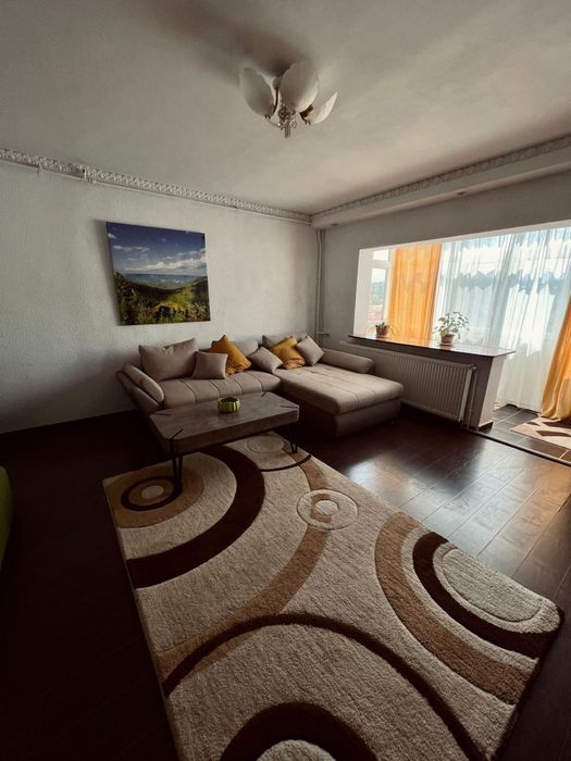 INCHIRIEZ Apartament DECEBAL cu Centrala Termica si loc de parcare