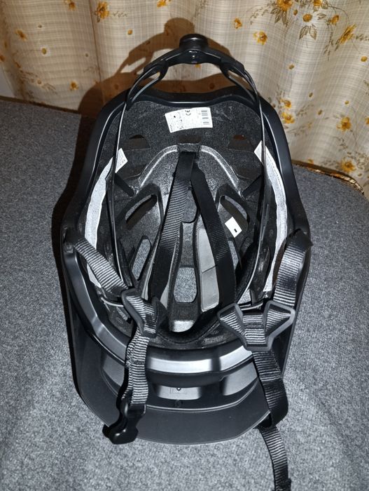 Велосипедна каска Rockrider EXPL 500 (59-62) — Отлично състояние