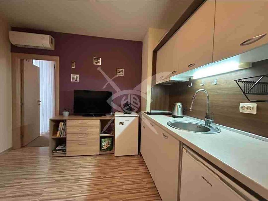 Продава се Двустаен апартамент в к.к. Слънчев бряг - 45 кв.м за 941 €/кв.м - Снимка #3