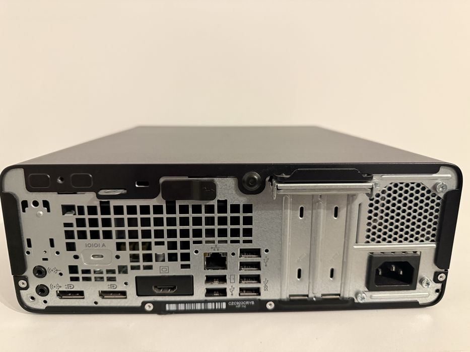 Sistem Desktop PC HP ProDesk 600 G4 SFF + mouse si tastatura