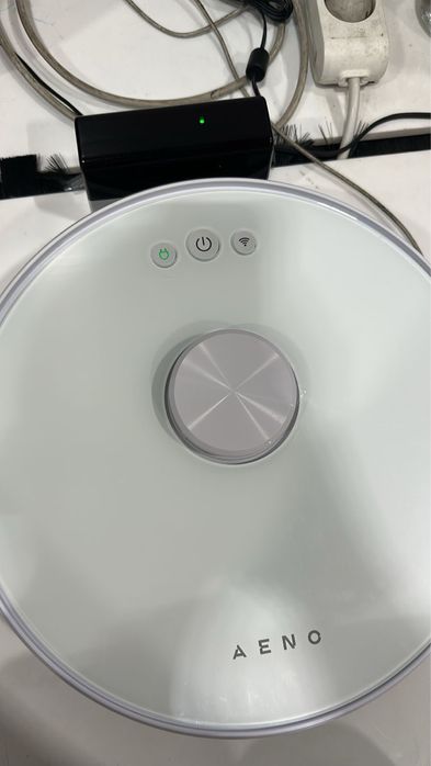 Робот пылесос , моющий