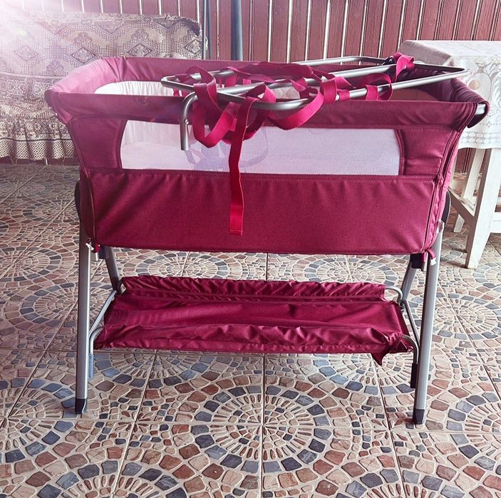 Vând pătuț , leagăn electric și cantar copii