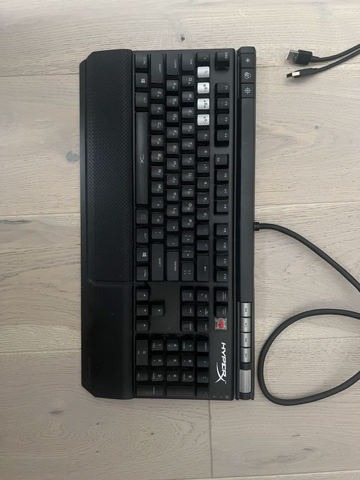 Клавиатура HyperX Alloy Elite